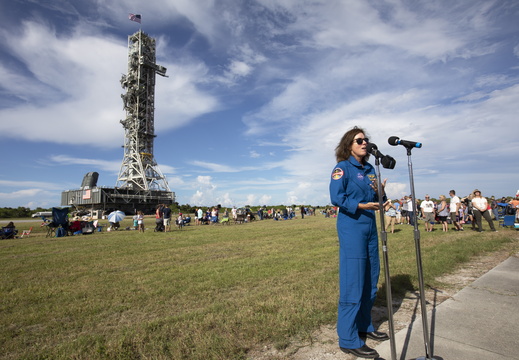 KSC-20180907-PH-CHS02-0018