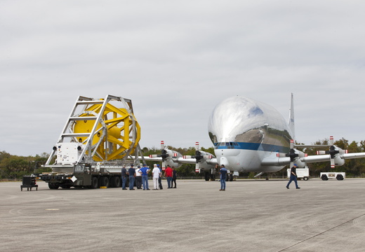 KSC-20190312-PH-KLS02-0006