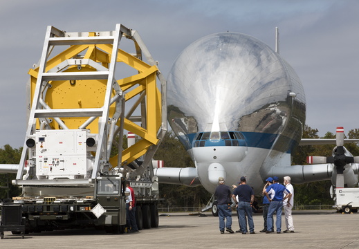 KSC-20190312-PH-KLS02-0015