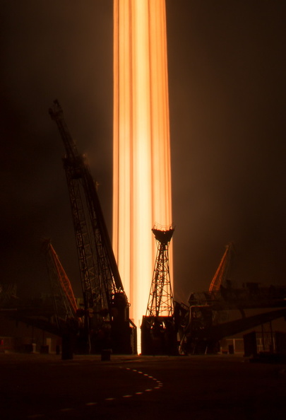 thom_astro_31141436406_Expedition 50 Soyuz Launch.jpg