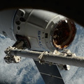 thom_astro_32288796974_Dragon about to be berthed.jpg
