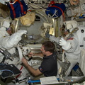 thom_astro_33608087311_Preparing the spacewalk.jpg
