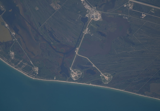 ISS069-E-060917