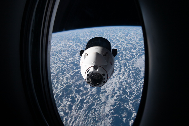the-spacex-dragon-resupply-ship-approaches-the-space-station_52225328384_o.jpg