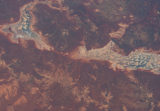 ISS067-E-302510