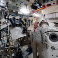 nasa2explore_50972514628_Astronaut_Shannon_Walker_poses_with_a_pair_of_Astrobee_robotic_assistants.jpg