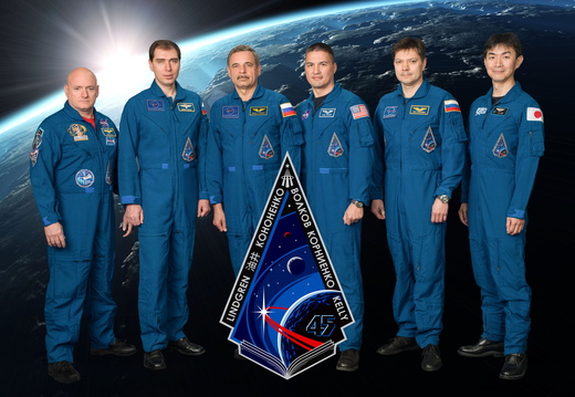 EXP45-46 Crew Portrait-039