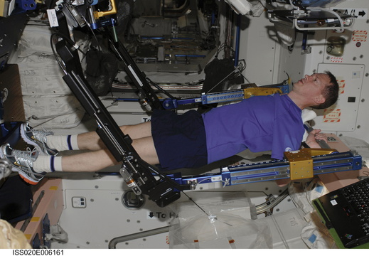 nasa2explore 9451900407 iss020e006161