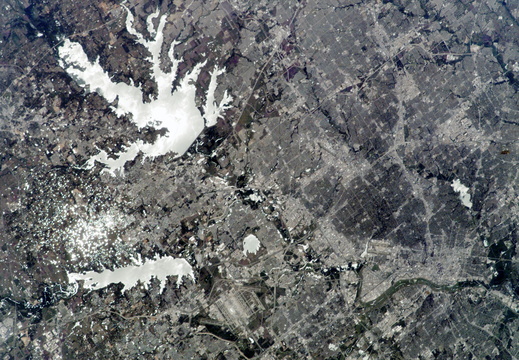 ISS010-E-24596