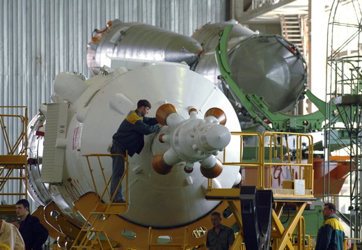 JSC2005-E-15401