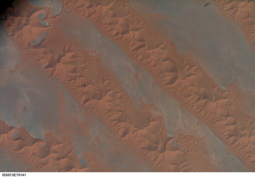 ISS013-E-75141