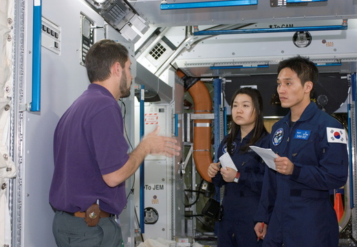 JSC2008-E-005187