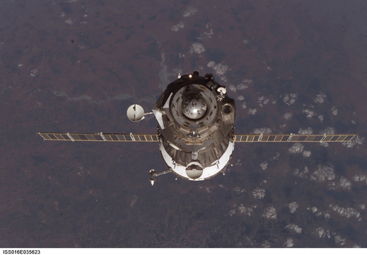 ISS016-E-035623