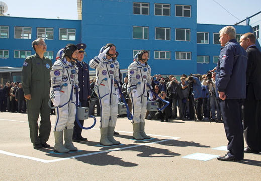 JSC2008-E-032794