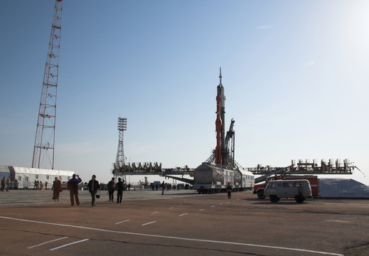 JSC2008-E-032243