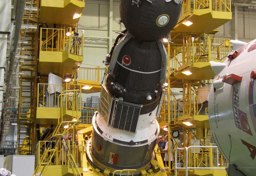 JSC2010-E-194863