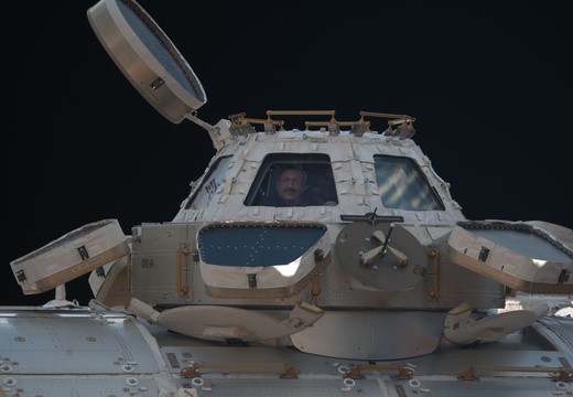 nasa2explore 7139755219 ISS030-E-270467