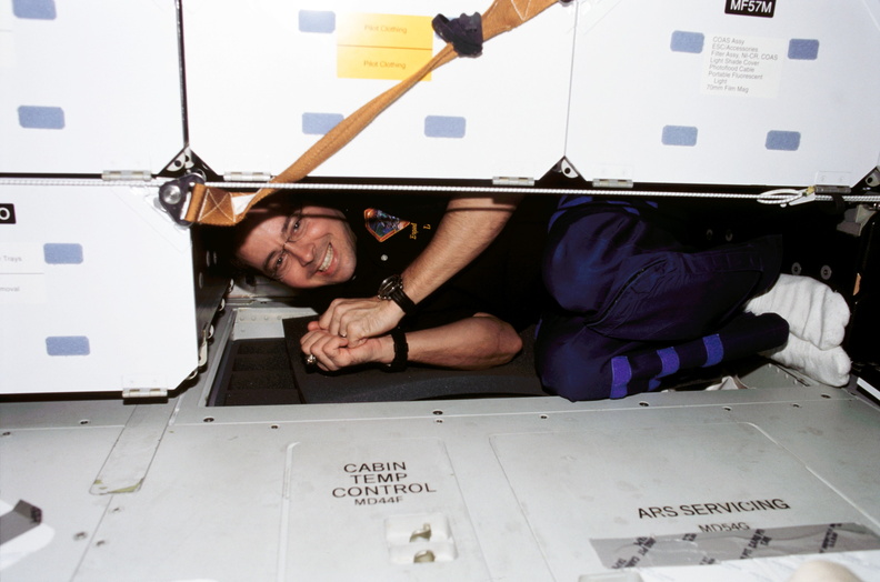 STS111-383-033.jpg