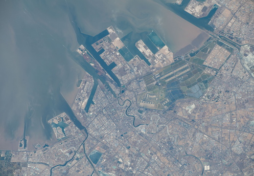 ISS070-E-093551