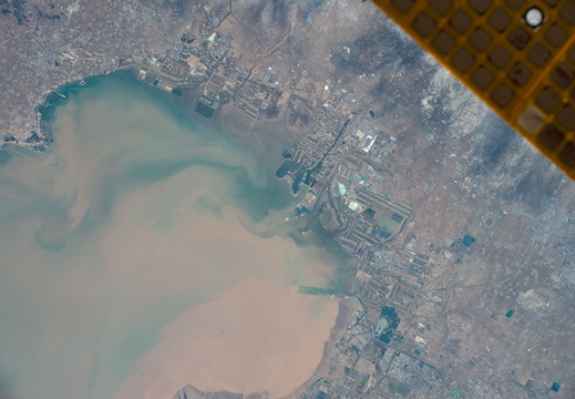 ISS070-E-093563