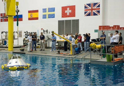 JSC2008-E-056039