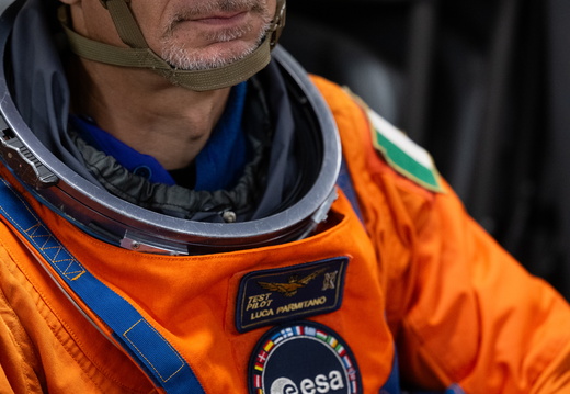 NHQ202503280065