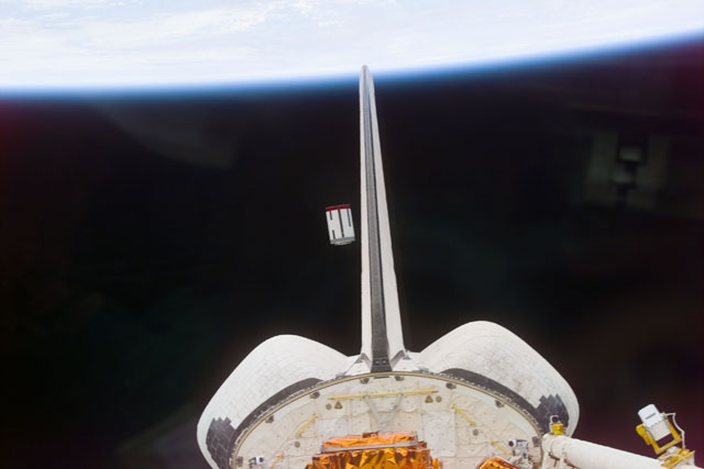 STS077-E-05067.jpg