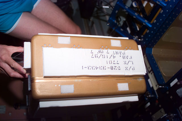 STS084-E-05112