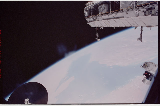 STS121-324-022.jpg