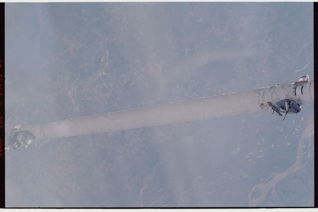 STS121-319-006.jpg