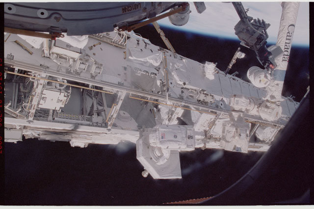 STS121-324-015.jpg