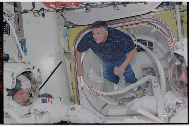 STS112-318-022.jpg