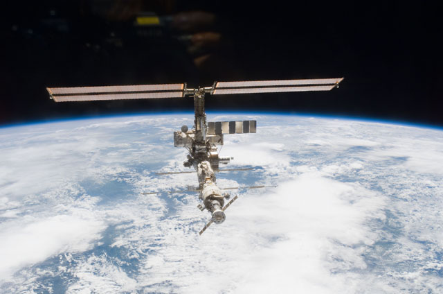 STS111-E-05644