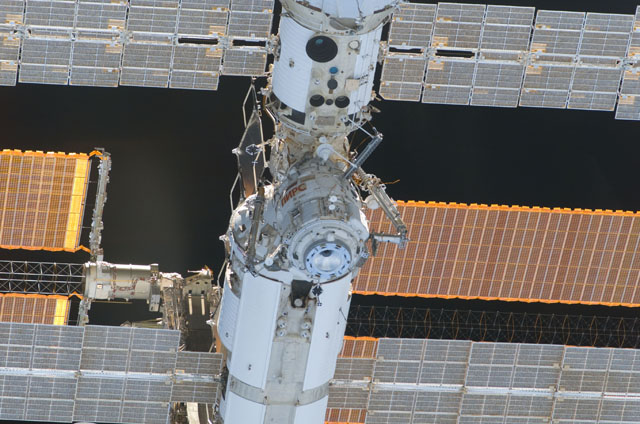 STS111-E-05674