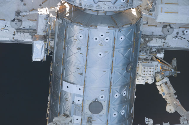 STS111-E-05685