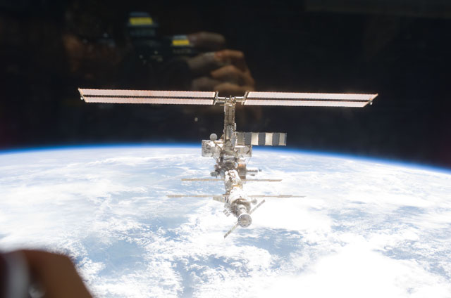 STS111-E-05649