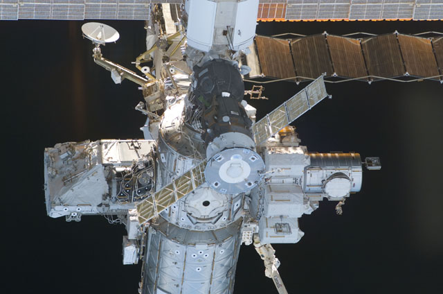 STS111-E-05675