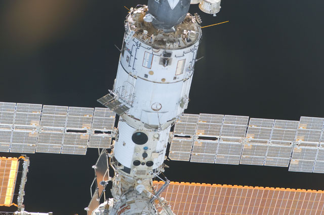 STS111-E-05668