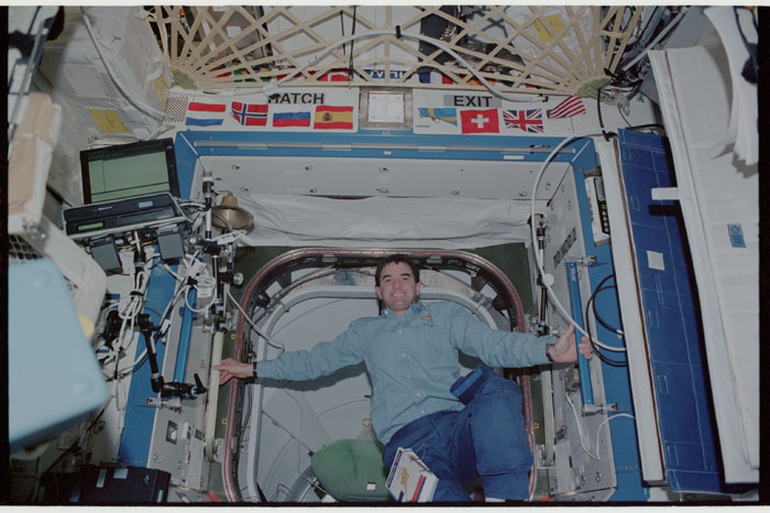 STS110-368-028.jpg