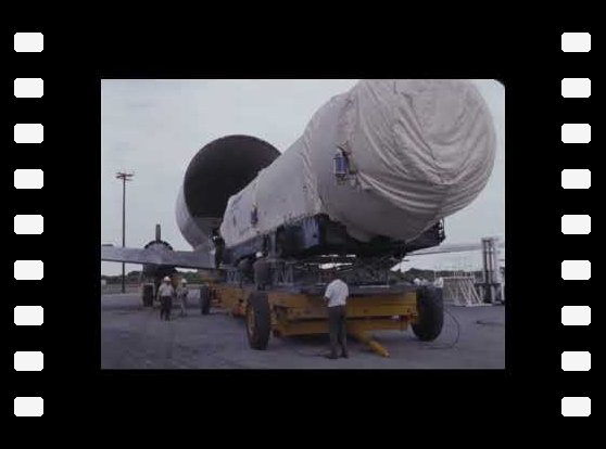 Gemini 5 first stage unloading - 1965 Nasa footages ( No sound )